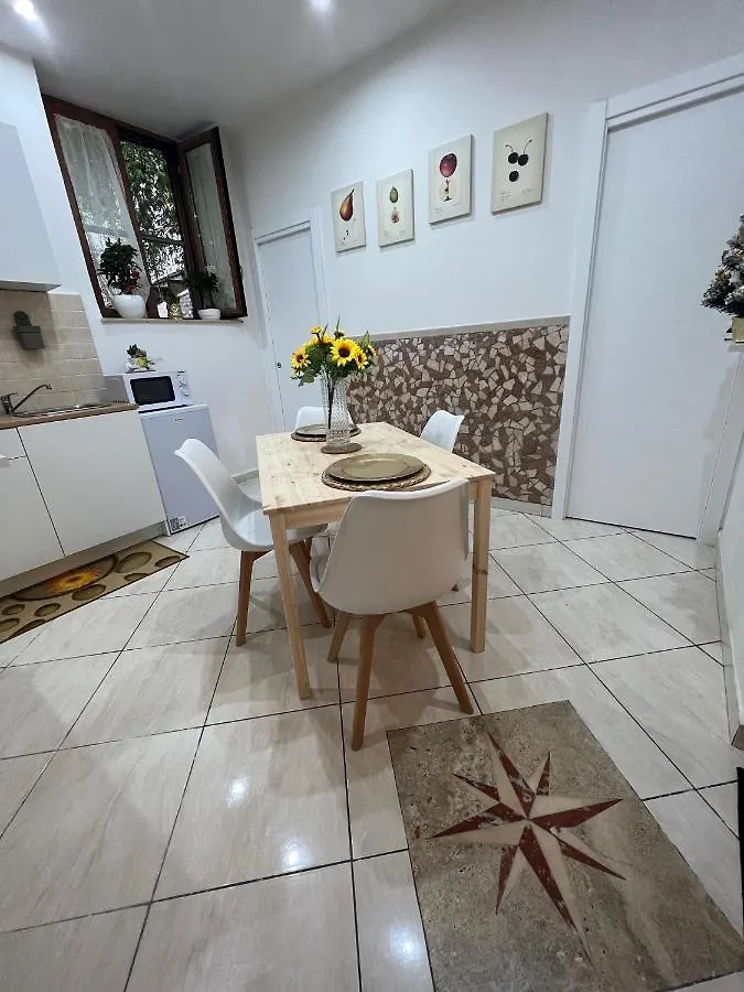 Holiday home A Un Passo Da Dante Villa Naples Italy